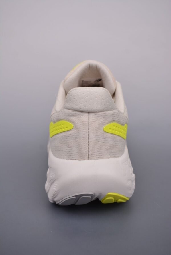 New Balance Fresh Foam Evoz v2 White Yellow