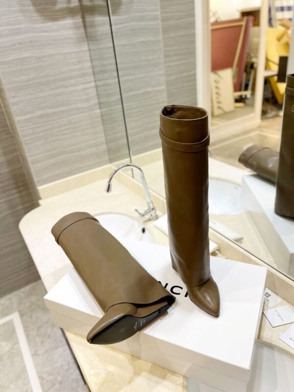 Givenchy Shark Lock 24ss Long Boots Green