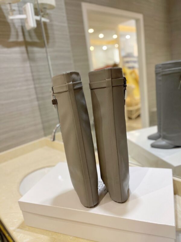 Givenchy Shark Lock 24ss Long Boots Deep Grey