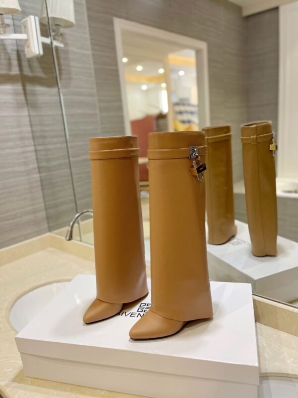 Givenchy Shark Lock 24ss Long Boots Yellow