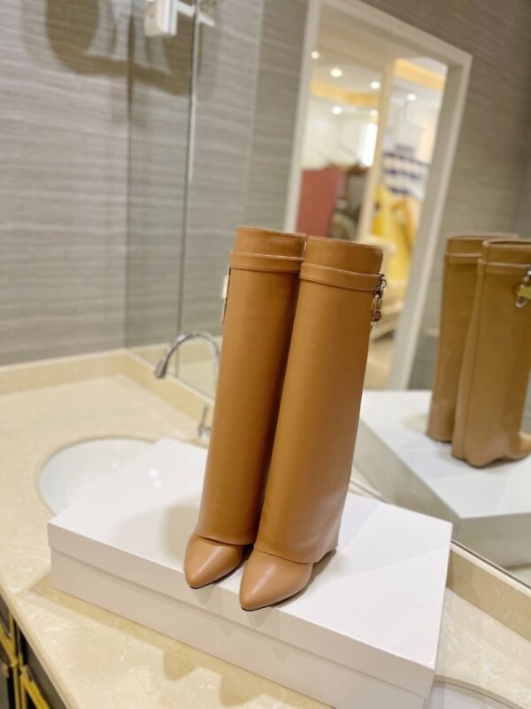 Givenchy Shark Lock 24ss Long Boots Yellow