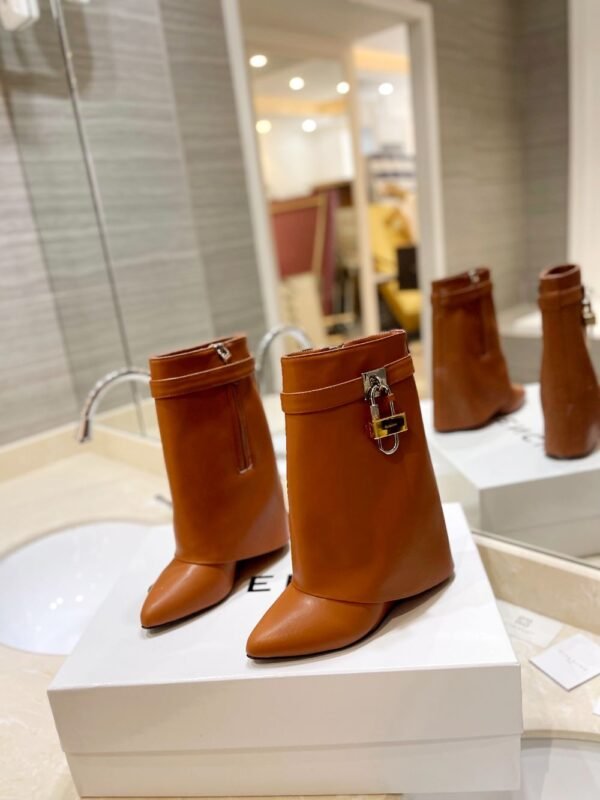 Givenchy Shark Lock 24ss Brown