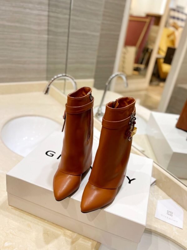 Givenchy Shark Lock 24ss Brown