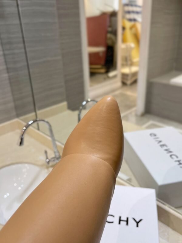 Givenchy Shark Lock 24ss Yellow