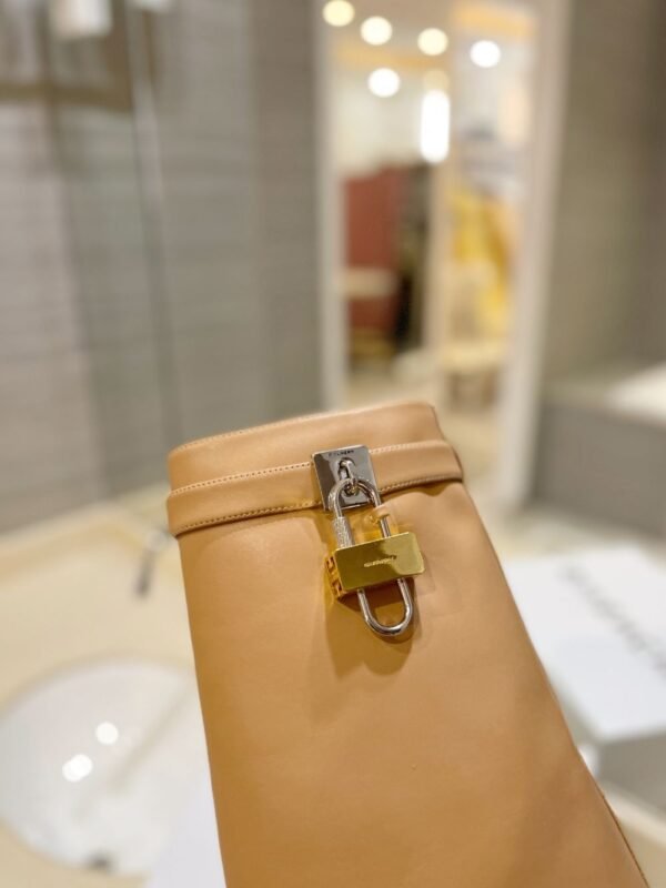 Givenchy Shark Lock 24ss Yellow