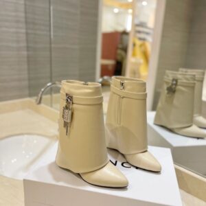 Givenchy Shark Lock Cream