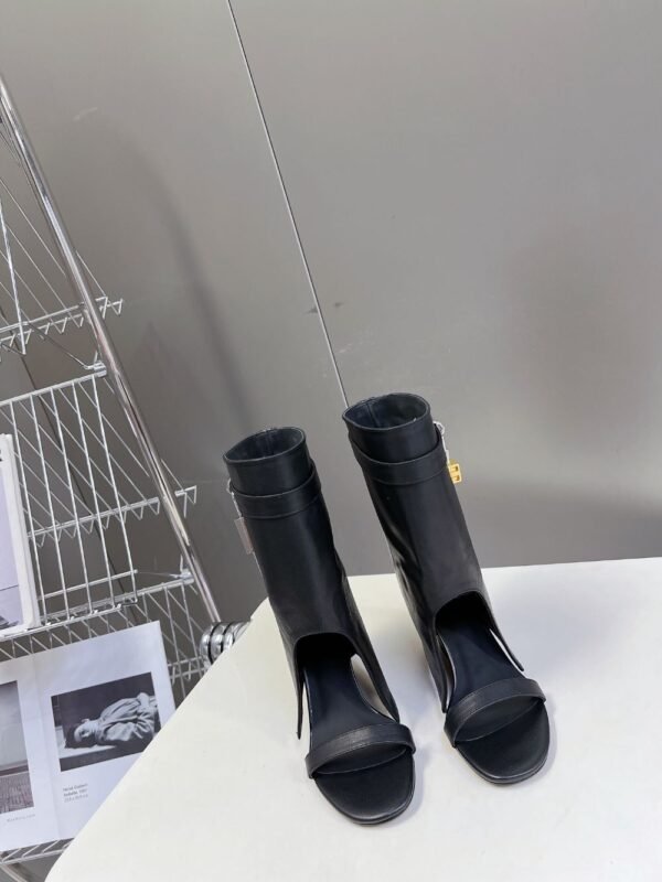 Givenchy Shark Lock Slippers Black