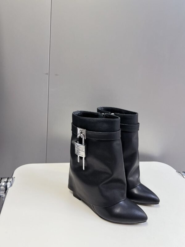 Givenchy Shark Lock Ankle Boots Black