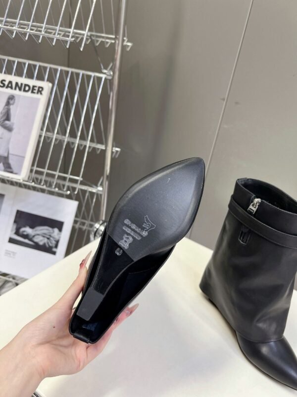 Givenchy Shark Lock Ankle Boots Black