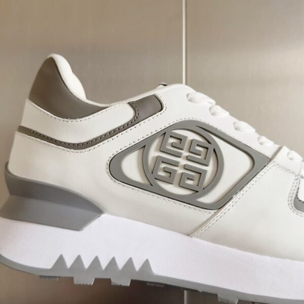 Givenchy 4G Sneakers White Grey