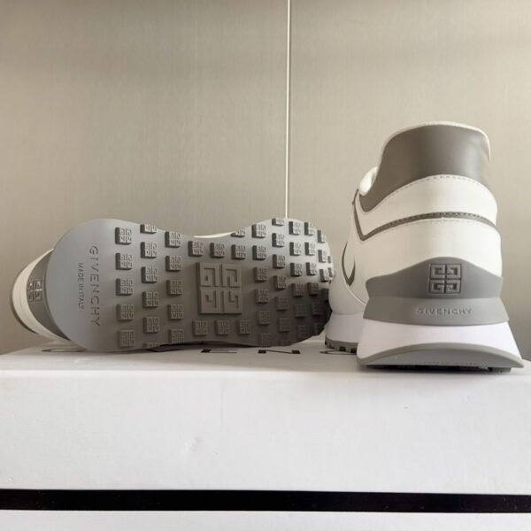 Givenchy 4G Sneakers White Grey