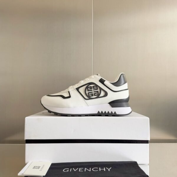 Givenchy 4G Sneakers White Black