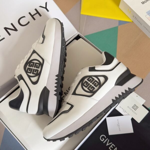 Givenchy 4G Sneakers White Black