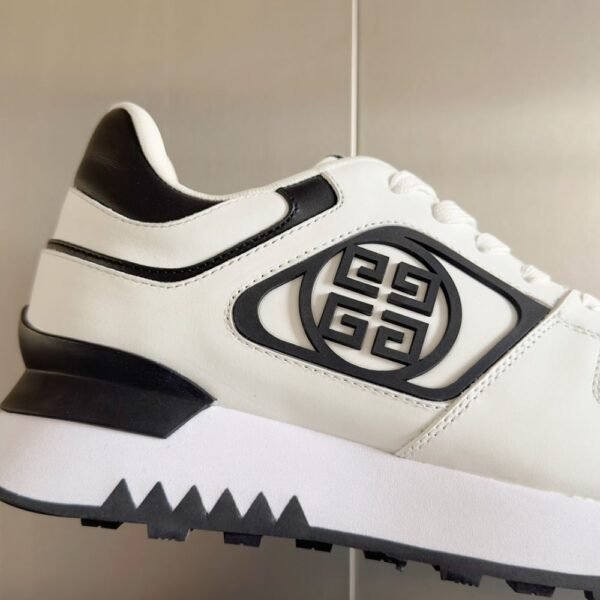 Givenchy 4G Sneakers White Black