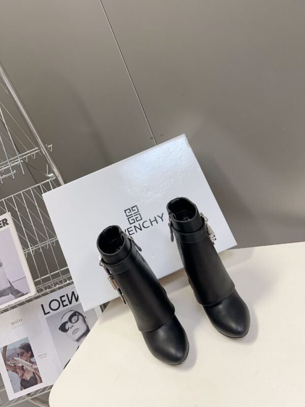 Givenchy Shark Lock Ankle Boots Black