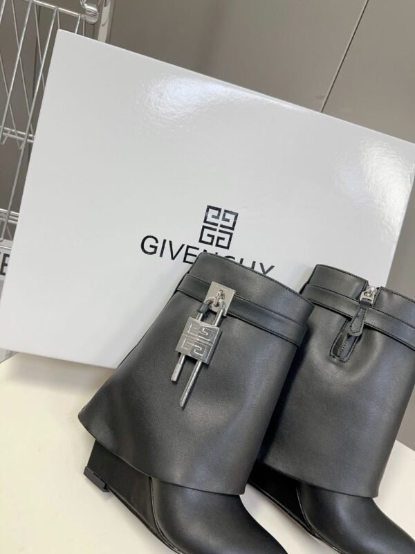 Givenchy Shark Lock Ankle Boots Black