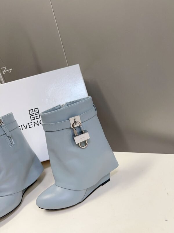 Givenchy Shark Lock Ankle Boots Grey Blue