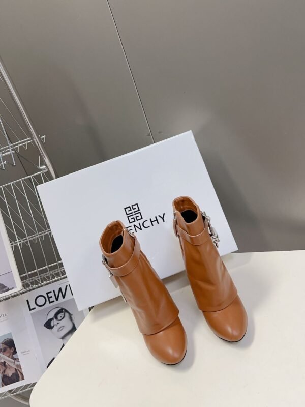 Givenchy Shark Lock Ankle Boots Brown