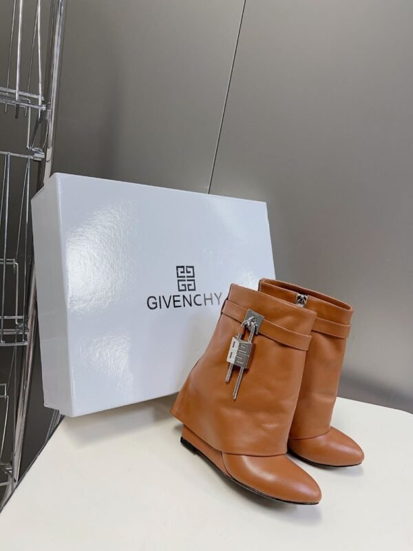 Givenchy Shark Lock Ankle Boots Brown