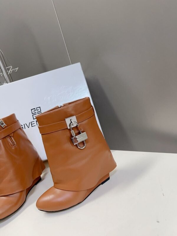 Givenchy Shark Lock Ankle Boots Brown