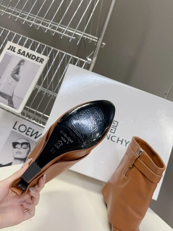 Givenchy Shark Lock Ankle Boots Brown