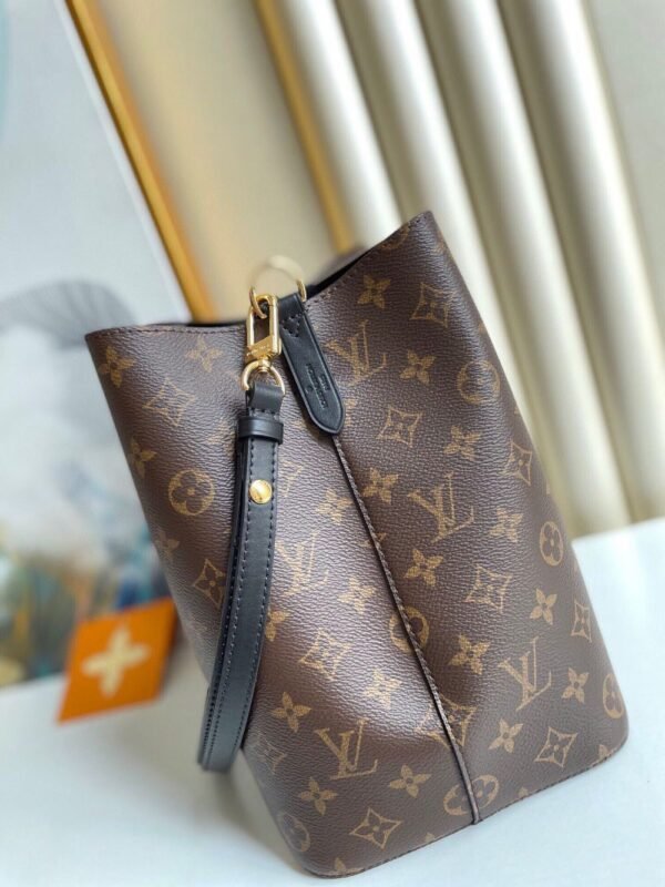 Louis Vuitton Bag NEONOE M44020