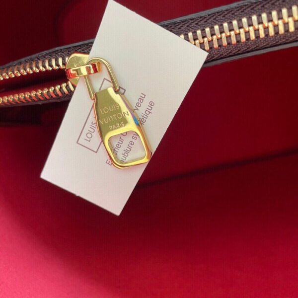 Louis Vuitton Bag NEONOE  M44021