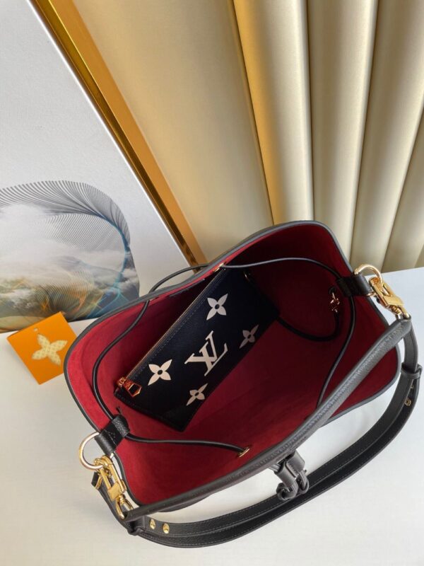 Louis Vuitton Bag NéoNoé  M45497