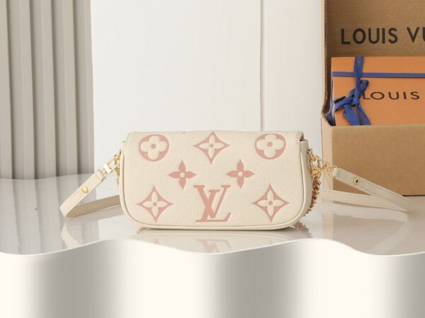 Louis Vuitton Bag Wallet On Chain Ivy M83026