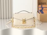 Louis Vuitton Bag Pochette Métis East West M22942