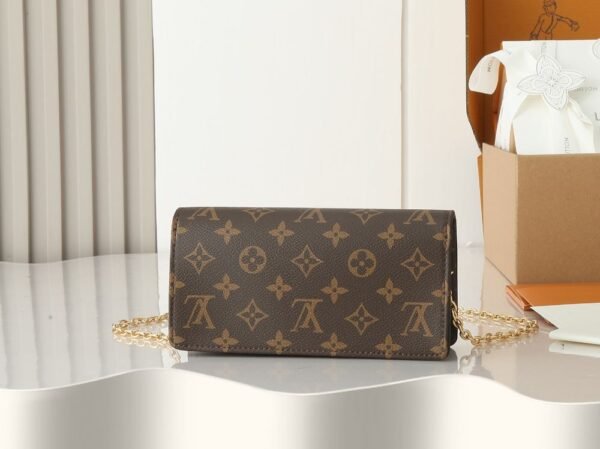 Louis Vuitton Bag Lily Wallet On Chain M82509