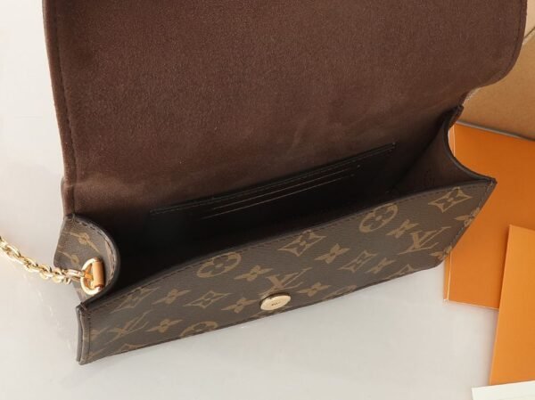 Louis Vuitton Bag Lily Wallet On Chain M82509