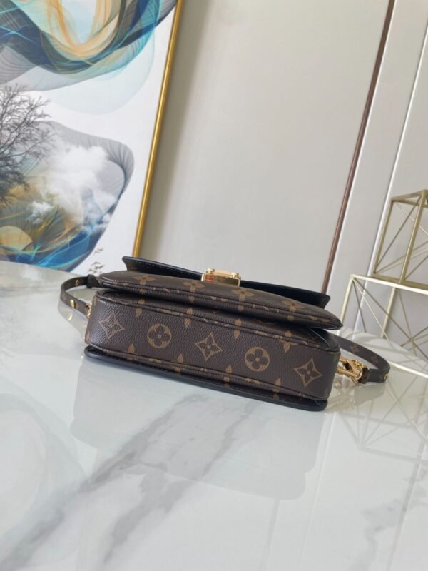 Louis Vuitton Bag POCHETTE MÉTIS M46279
