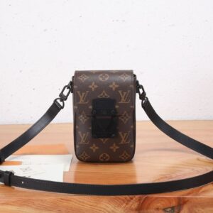 Louis Vuitton Bag S-Lock Vertical Wearable M81522