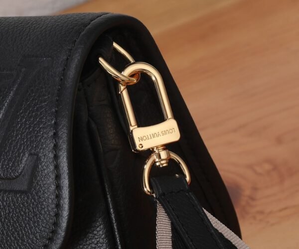 Louis Vuitton Bag Diane M46386