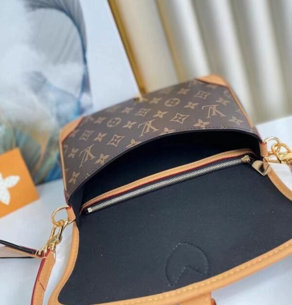 Louis Vuitton Bag  DIANE M45985