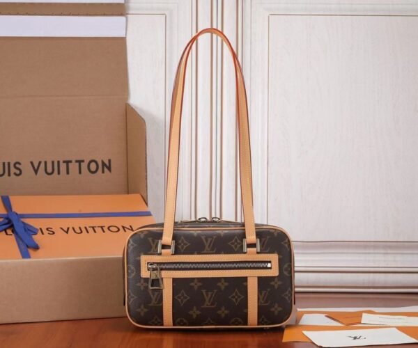 Louis Vuitton Bag Cité M46321