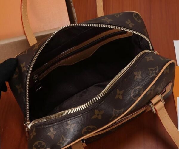 Louis Vuitton Bag Cité M46321