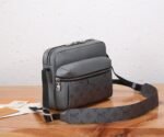 Louis Vuitton Bag Outdoor M30830