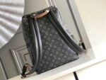 Louis Vuitton Bag Discovery Gaston Labels M45218