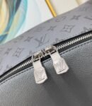 Louis Vuitton Bag DISCOVERY M30835