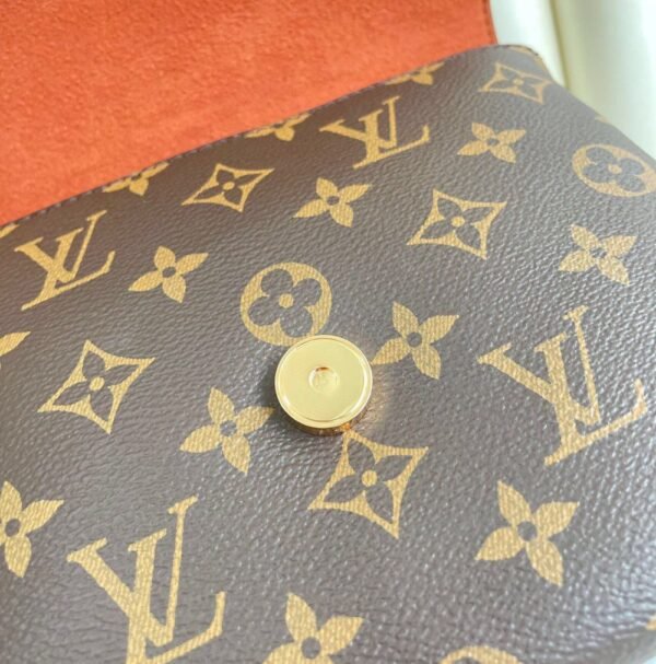 Louis Vuitton Bag   Locky BB M44654