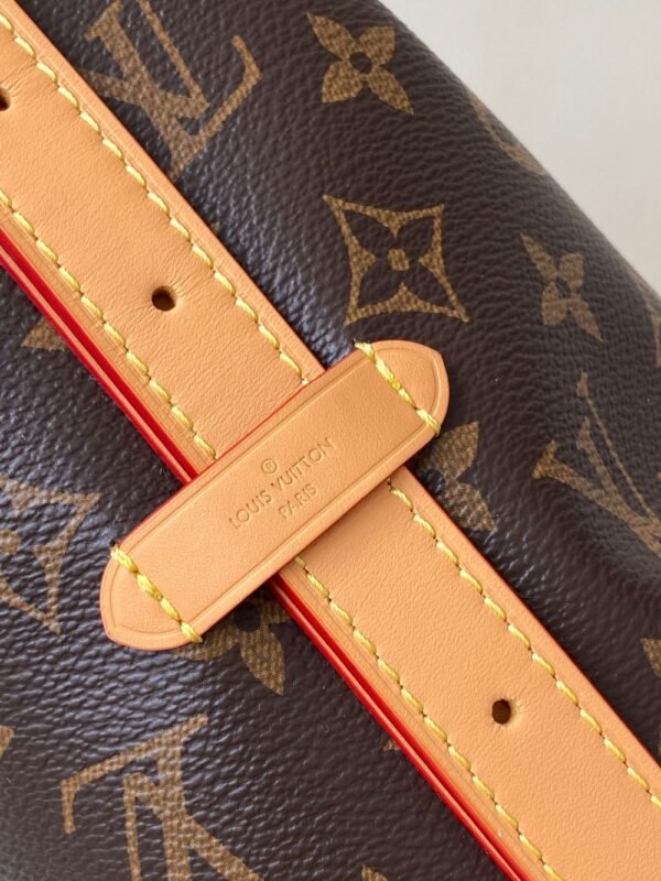 Louis Vuitton Bag CarryAll M46197