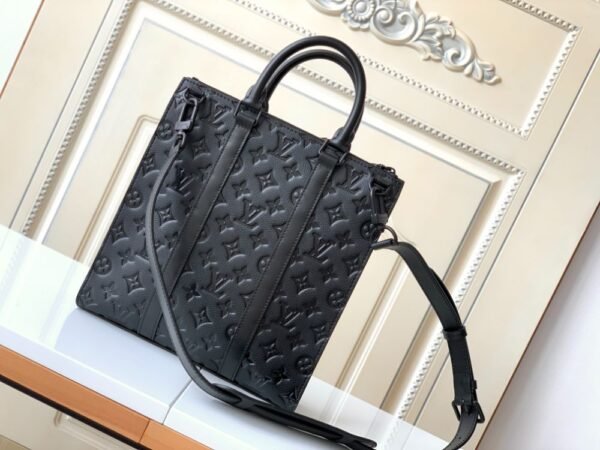Louis Vuitton Bag  Sac Plat Cross M59960