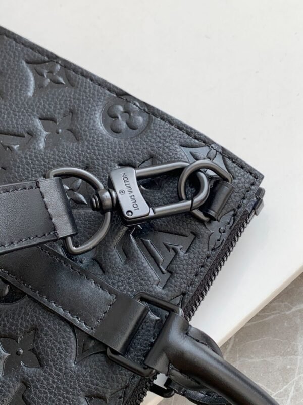 Louis Vuitton Bag  Sac Plat Cross M59960