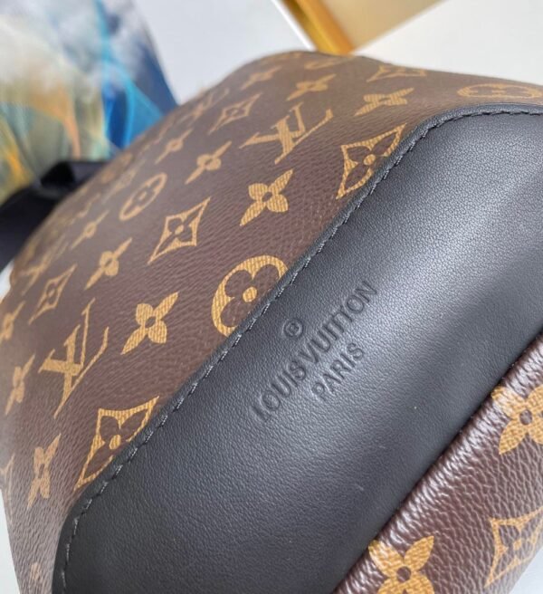 Louis Vuitton Bag  AVENUE M41719