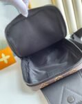 Louis Vuitton Bag  AVENUE M41719