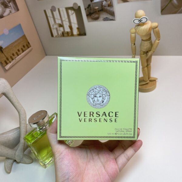 Versace Perfume Versense, 2009