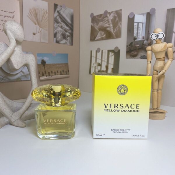 Versace Perfume Yellow Diamond, 2011