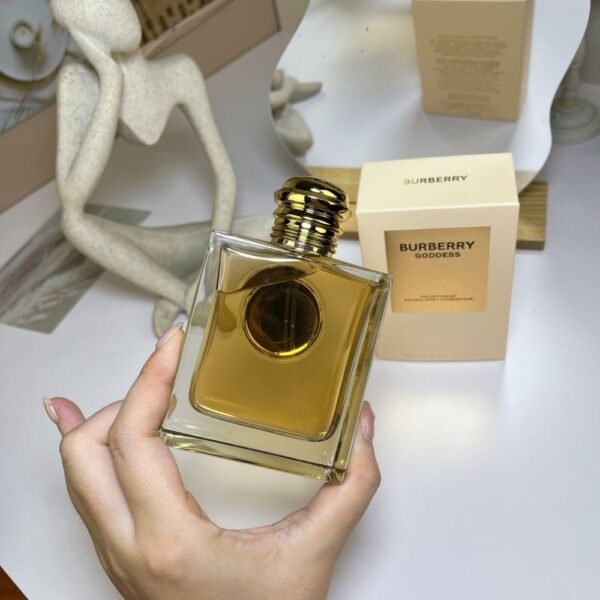 Burberry Perfume Goddess 2023
